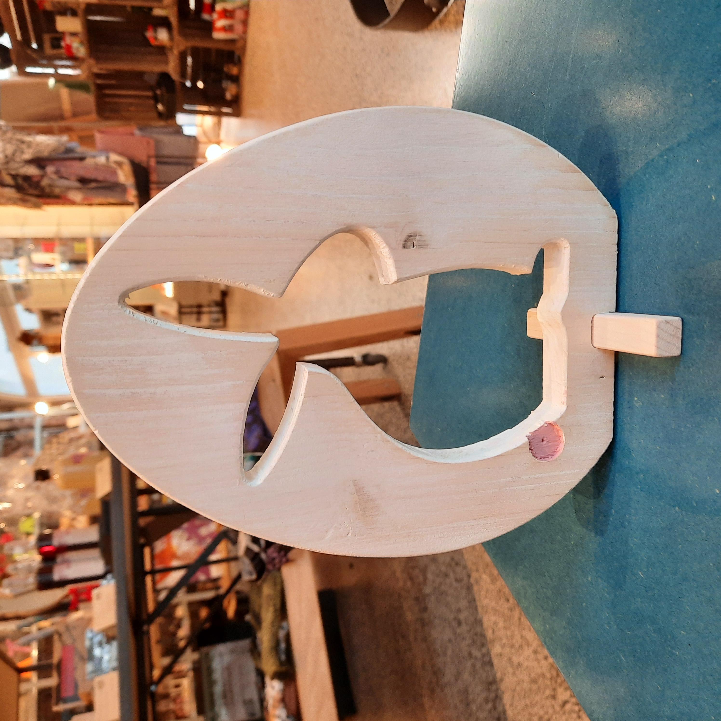 Ei mit Hase aus Holz mit Ständer holzfarben