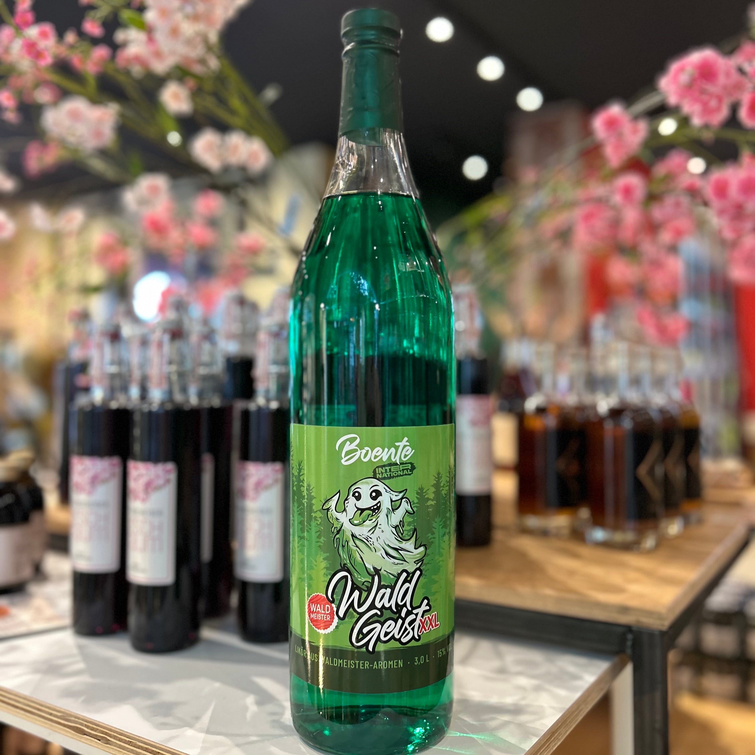 Wald Geist XXL Waldmeister Likör von Boente in 3,0 l Flasche – grüner Likör mit 15 % Vol., aromatischer Partylikör mit Waldmeister-Geschmack, ideal für große Feiern und Cocktails