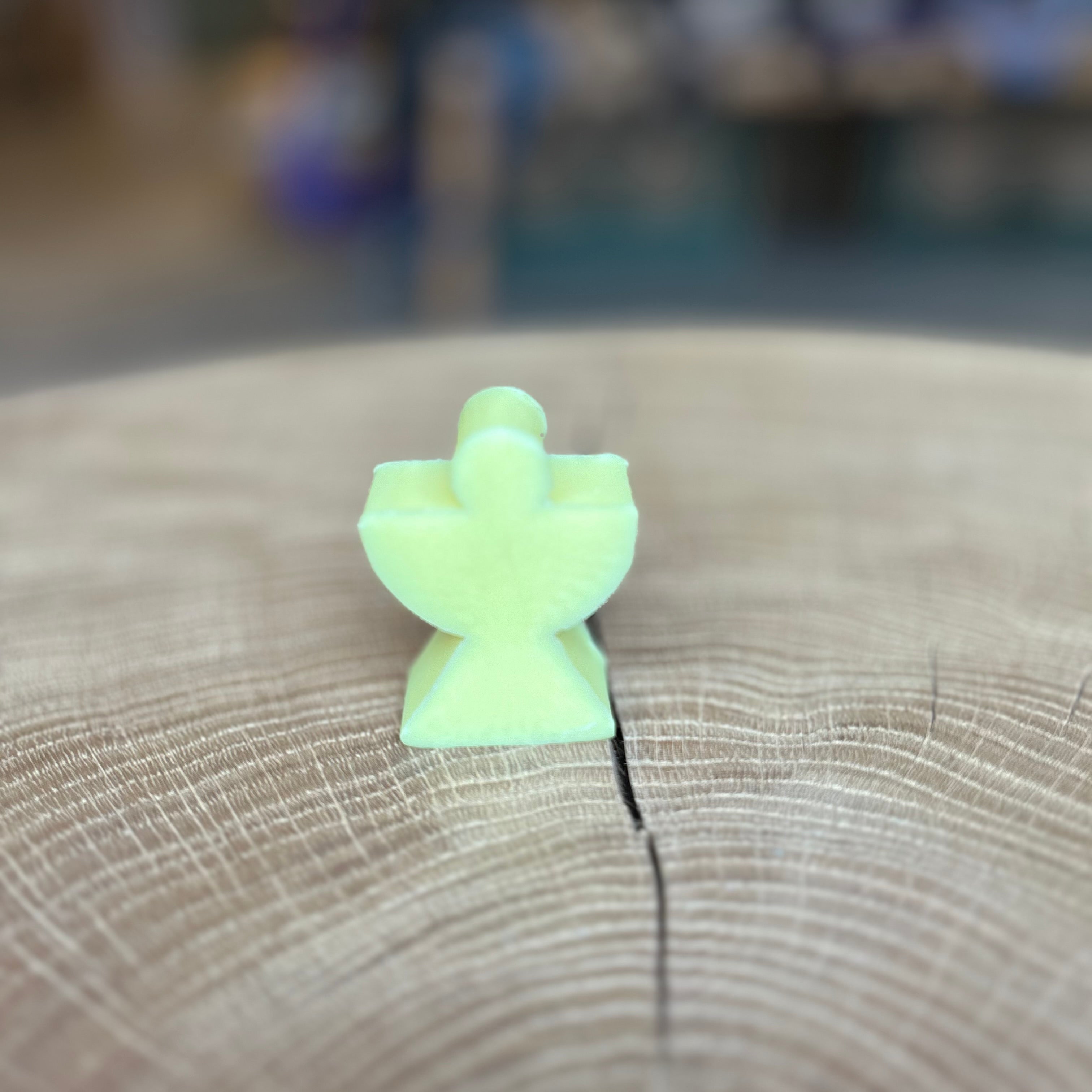 Handgemachte Engel Seife mit Honig  von Lebenshilfe Witten, natürliche Pflege-Seife in Engel-Form, ca. 25g, ideal als Geschenk oder für empfindliche Haut.