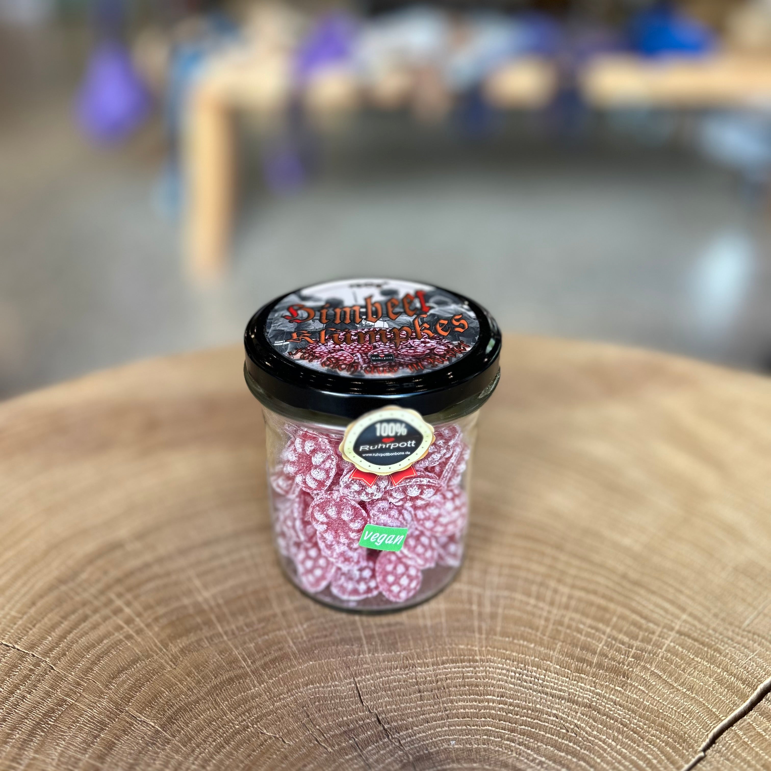 Himbeer Bonbons im Glas – vegane Ruhrpott Süßigkeit mit fruchtigem Himbeergeschmack, 100 % Ruhrgebiet, traditionelle Bonbons im wiederverwendbaren Glas